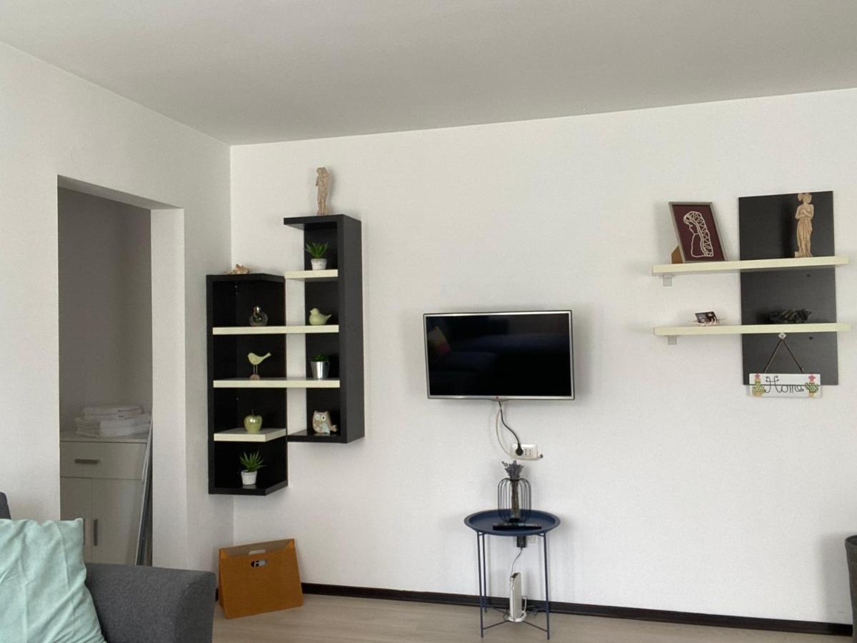 Tourist Apartment 1 Piatra Neamţ Dış mekan fotoğraf